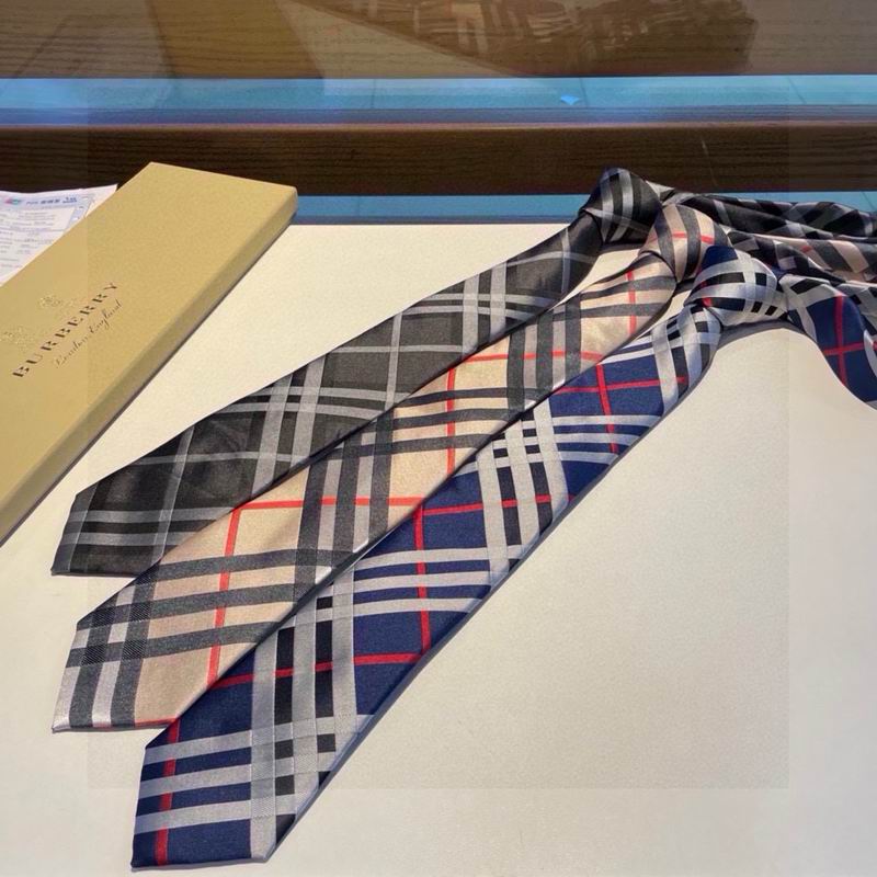 Burberry Tie hm (253)